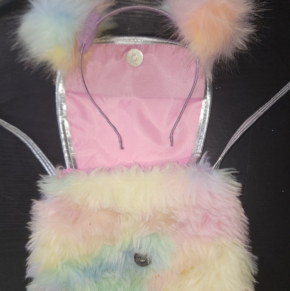 Fuzzy purse and matching headband headband. - Picture 9 of 10